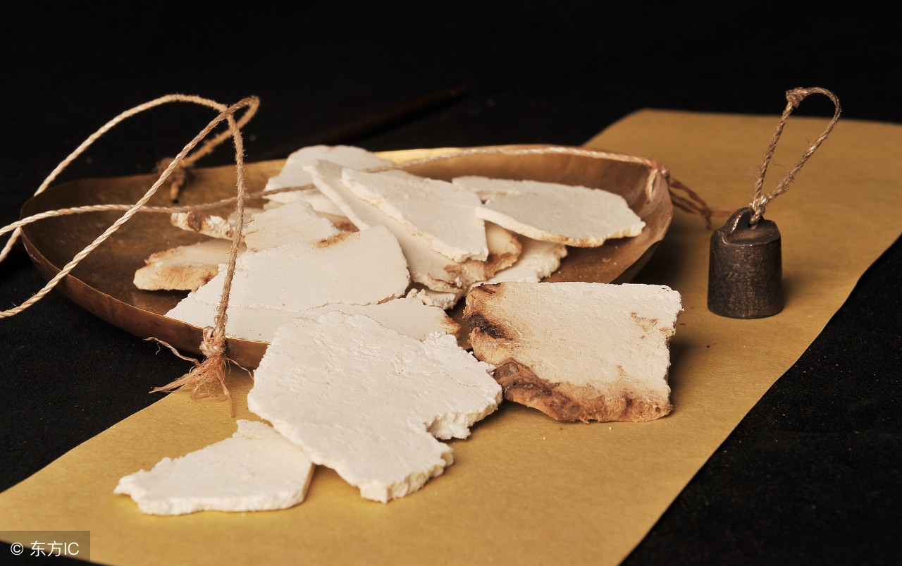 茯苓安神改善睡眠,茯苓健脾利湿解毒