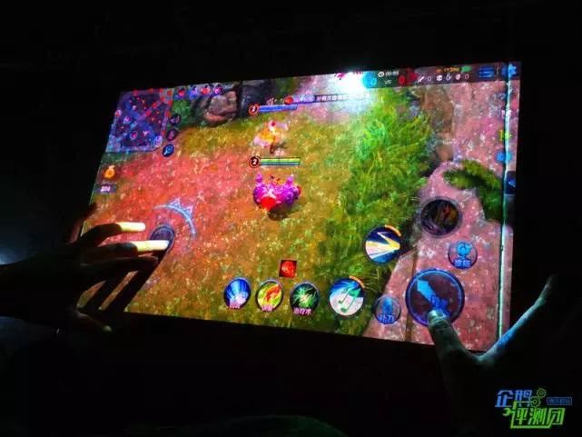 puppycube交互式投影仪评测:投影黑科技,桌面变触屏