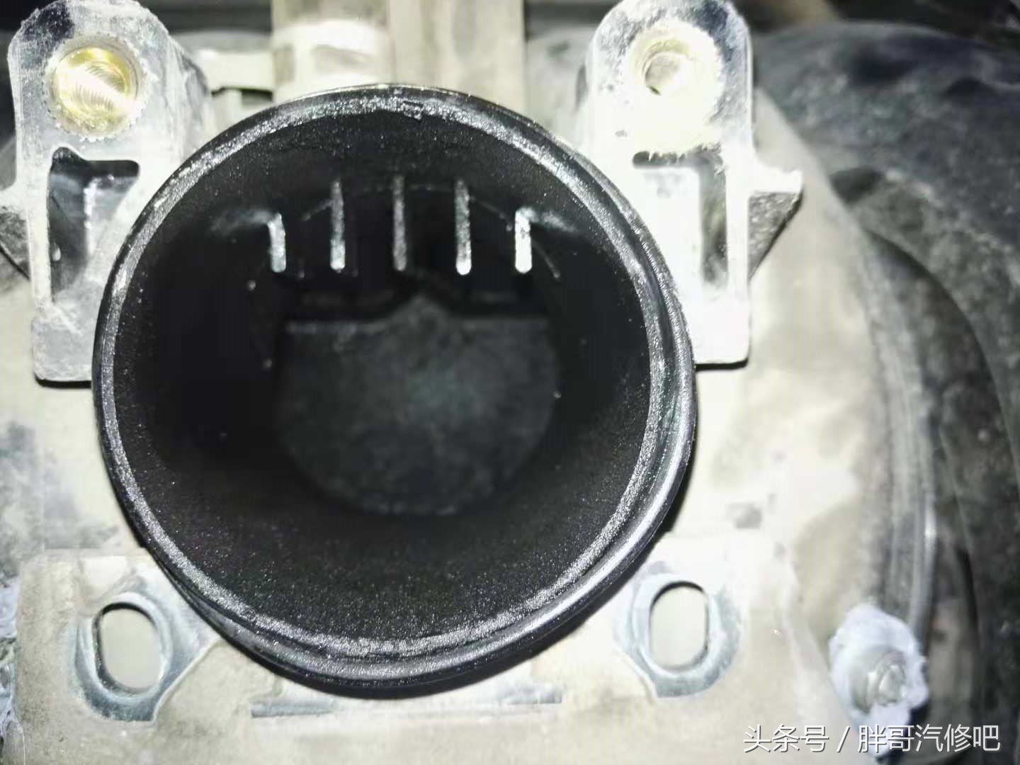 骏捷frv拆火花塞,胖哥二手车埃塞俄比亚