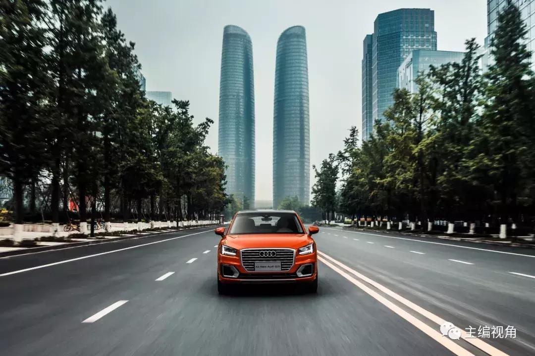 年轻人的第一辆豪华suv,第一辆豪华suv