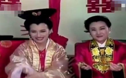 曾是赵雅芝“儿媳妇”，相恋多年因命格不好不愿结婚，今开火锅店