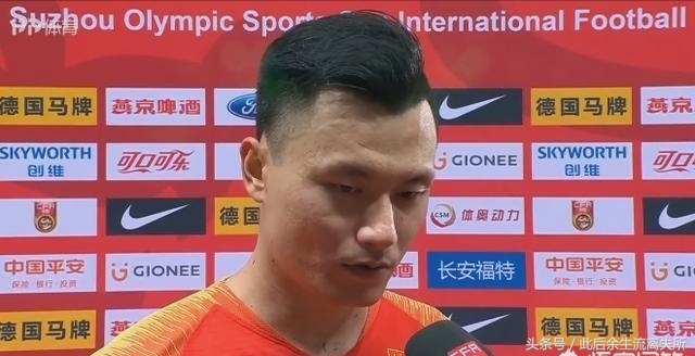 据说昨天中国男足上半场战术围着郜林打，下半场也该围着郜林打啊