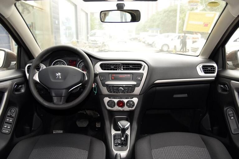 5万多17年的合资车,5万左右二手车大众17款桑塔纳