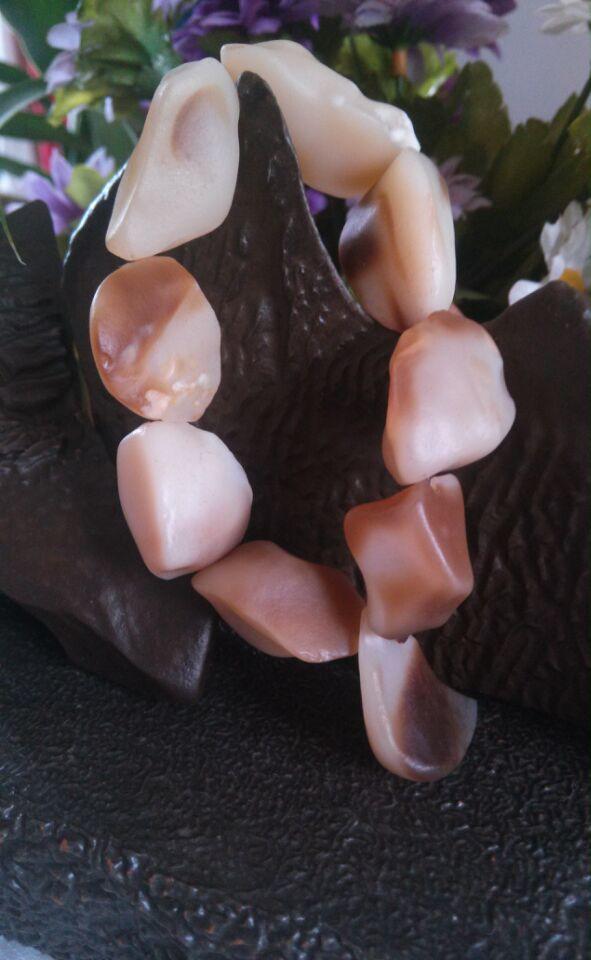 戈壁滩上的神秘石头,新疆罗布泊奇石第一村