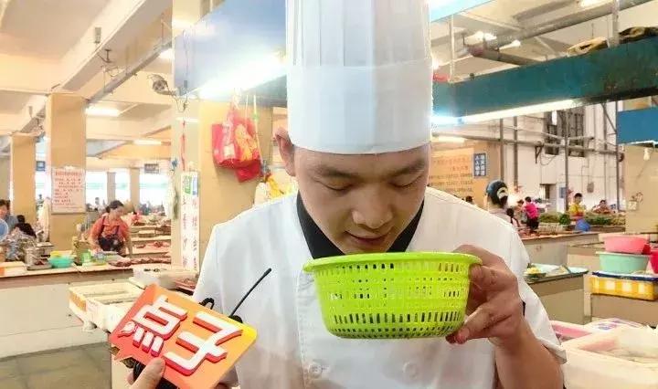 火遍大街小巷的花甲螺，一招教你轻松搞定！