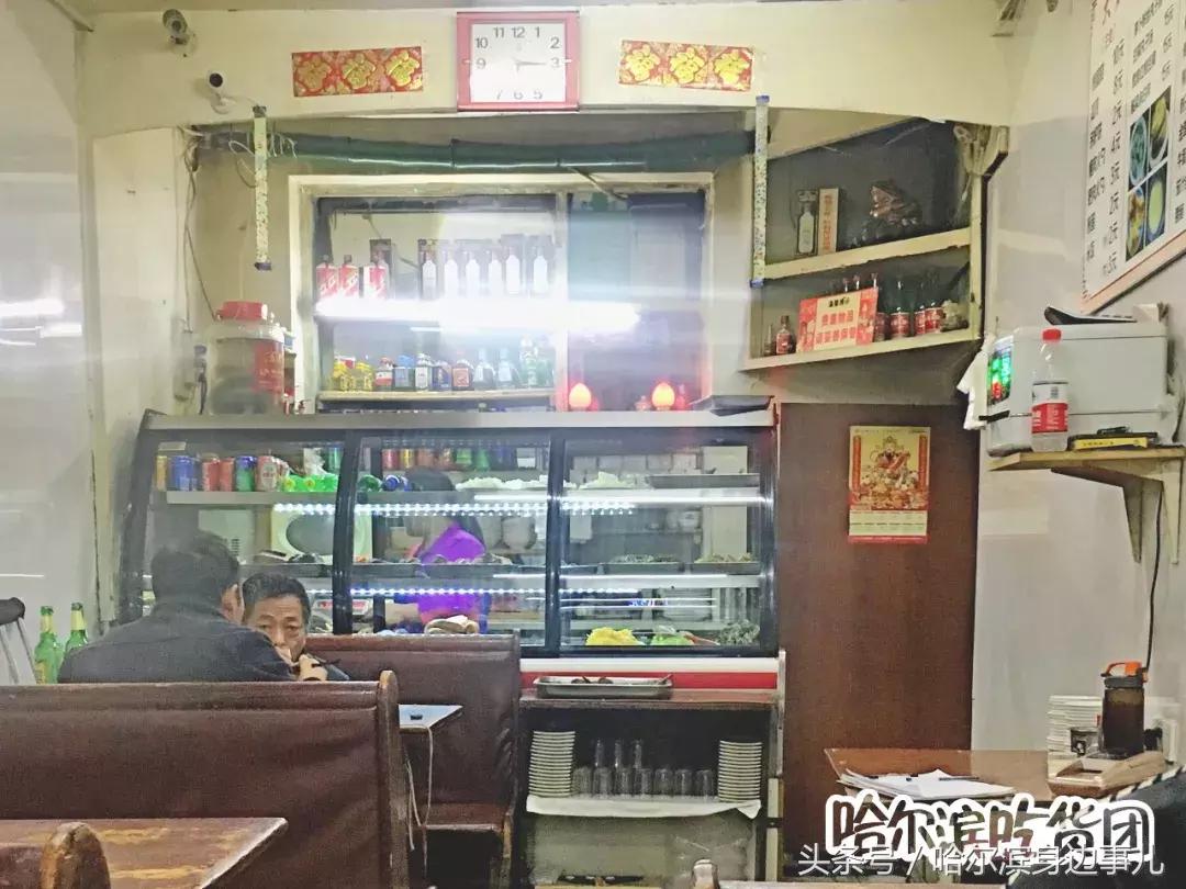这家馄饨店吃起脆感十足,这家馄饨店回头客超多