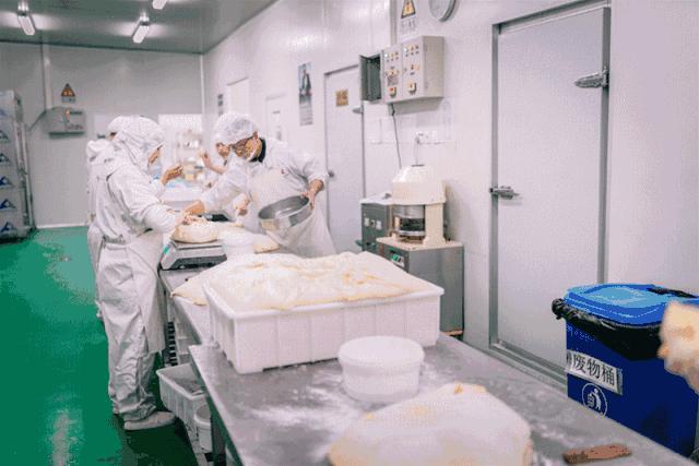 开一家低成本蛋糕店需要什么钱,新手小白如何开一家蛋糕店