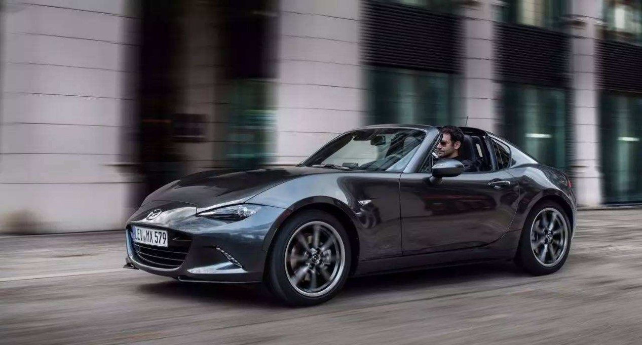 最便宜又最实惠空间又大的敞篷车,二十多万就可以买敞篷撩妹跑车