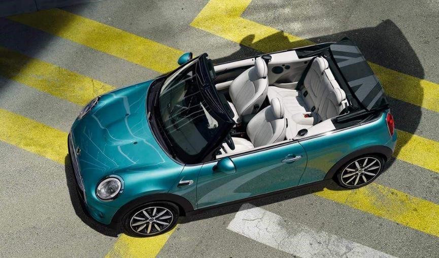 樱花粉色保时捷718敞篷撩妹,四款价格适中的炫酷敞篷车推荐