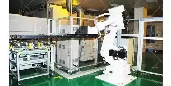 人工智能手机机器人,手机生产线的机器人