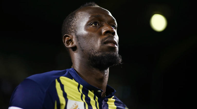 博尔特复出踢足球,飞人博尔特还能跑吗