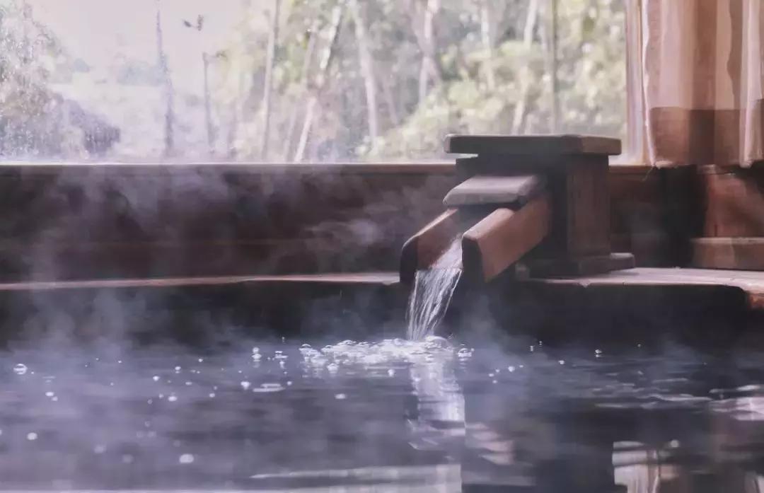 南京汤山温泉天气,汤山风景区秋天