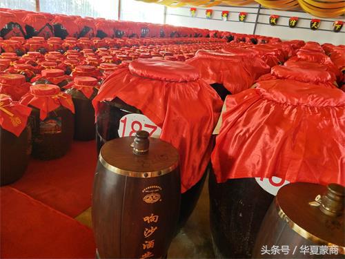 封坛传统工艺原浆酒,窖藏封坛原浆私藏酒10斤景德镇窑