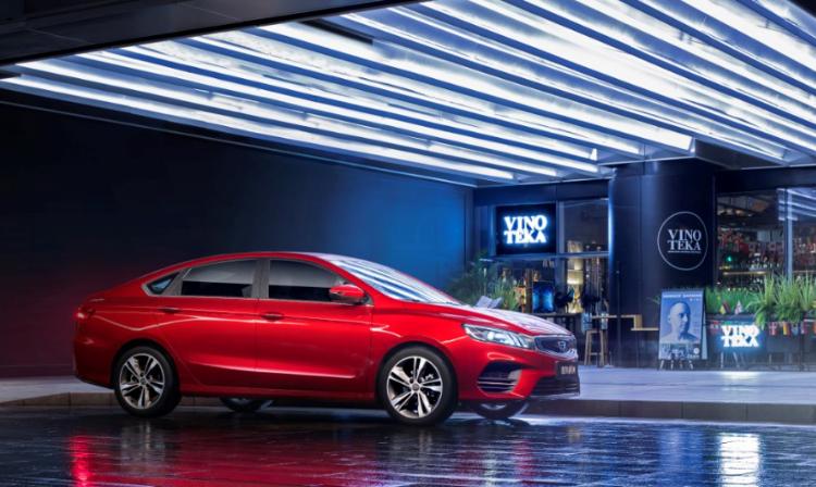 宫绣金鹰华服刷爆网络，与同有“匠美“之称的缤瑞并称刷分神器！