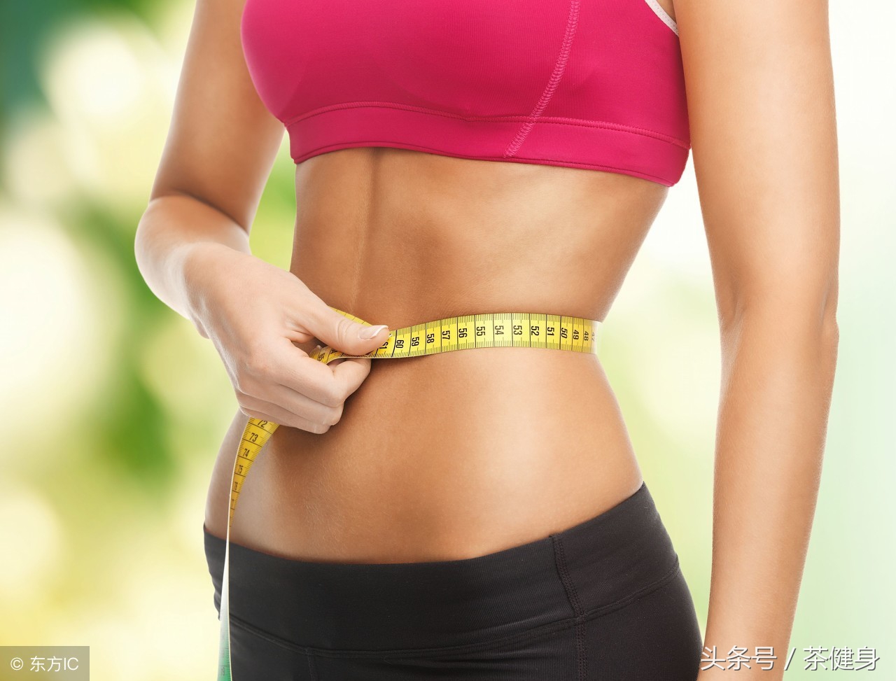 瑜伽球腹肌训练视频,练腹肌最快最有效的方式瑜伽球