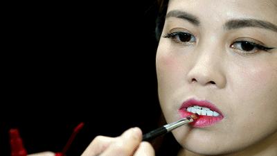 世上没有丑女人抖音,世界上没有丑女人化妆的视频