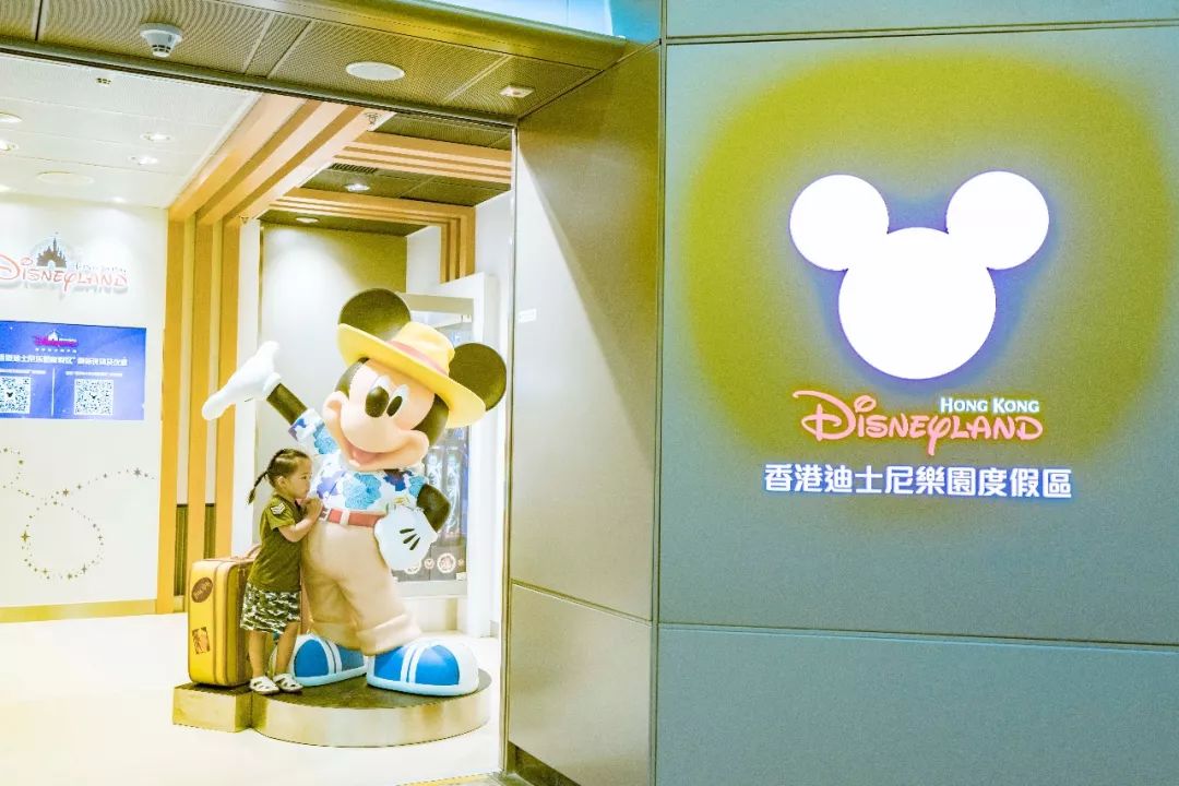 小小布历险记,香港迪士尼小小世界游记