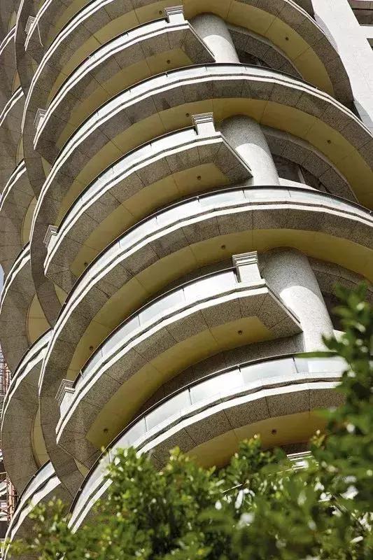 厦门某香港营销总与老板对赌，输了就从115米顶楼“崩极”下去