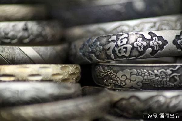 沉香燃烧后的灰有什么作用,沉香烧后的炭是怎么样的