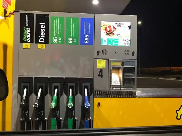 如何在芬兰摆摊赚欧元-自由公路芬兰站之赫尔辛基跨年