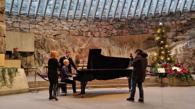 如何在芬兰摆摊赚欧元-自由公路芬兰站之赫尔辛基跨年