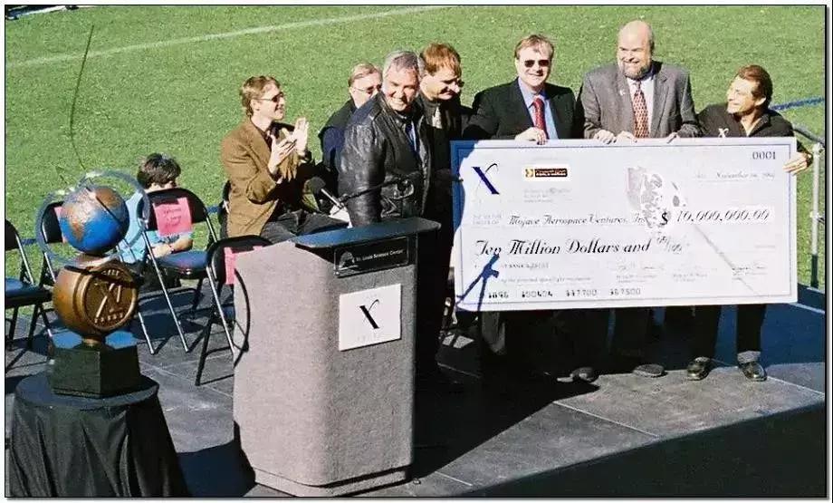 微软和比尔盖茨的发展史,比尔盖茨创建微软的励志故事