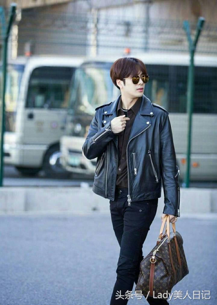 男生穿起来很酷的外套男童,才子男装皮夹克冬装机车皮外套