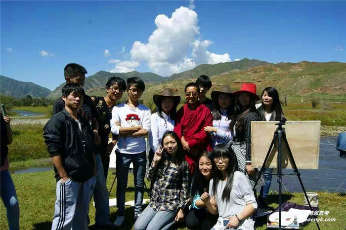 西安美术艺考机构推荐,西安播音主持艺考培训学校