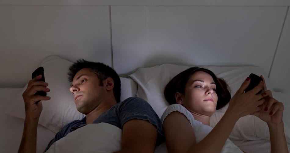 夫妻之间怎样才能提高感情,夫妻双方如何互相帮助互相扶持