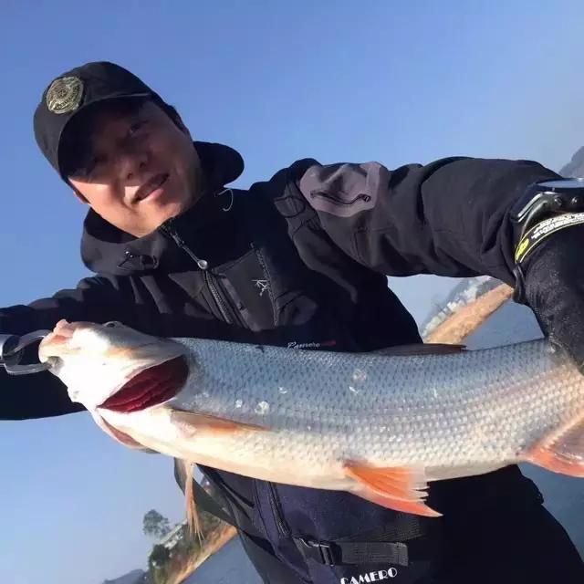 40岁大叔改造老宅,一位大叔改造农村自建房