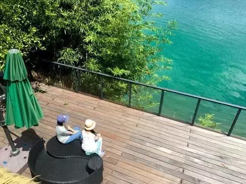 大叔为钓鱼买下一座岛,40岁大叔100块改造房间