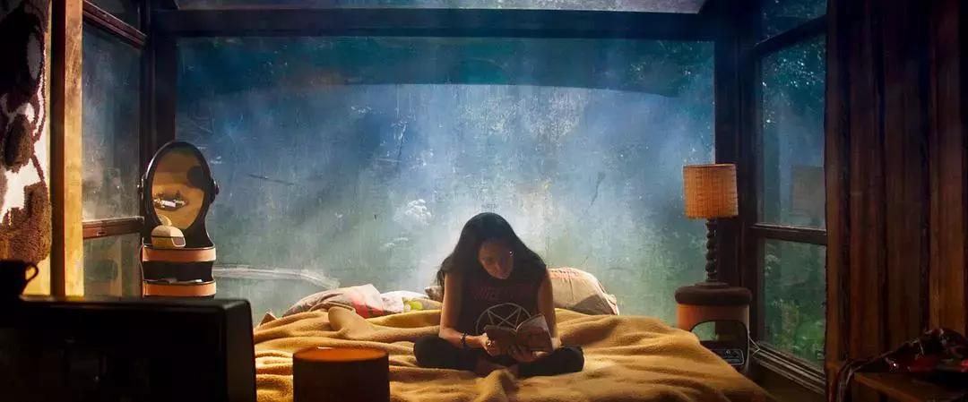 尺度大片:全程*药嗑**一路开挂!用*教邪**的方式拍电影,吓skr人~