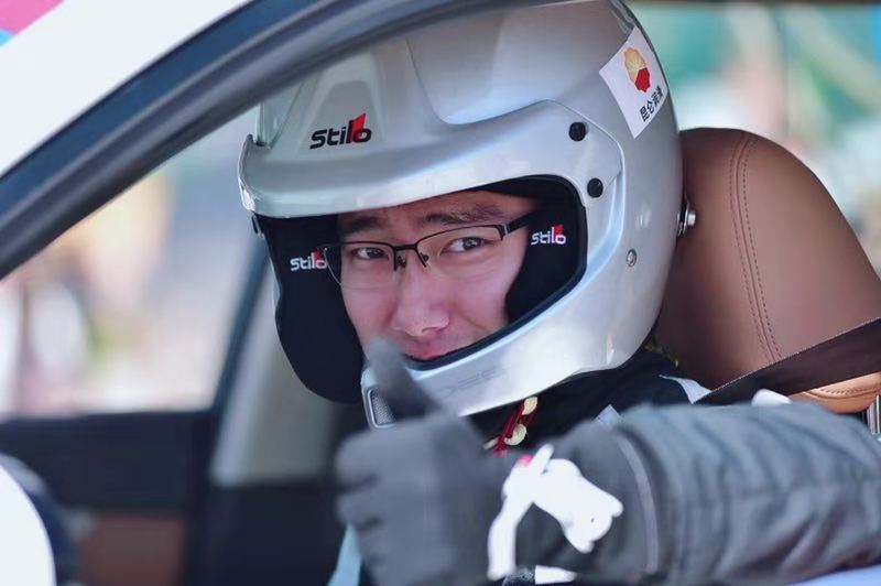 华晨中华v7爬坡视频,华晨中华v7爬坡用什么挡