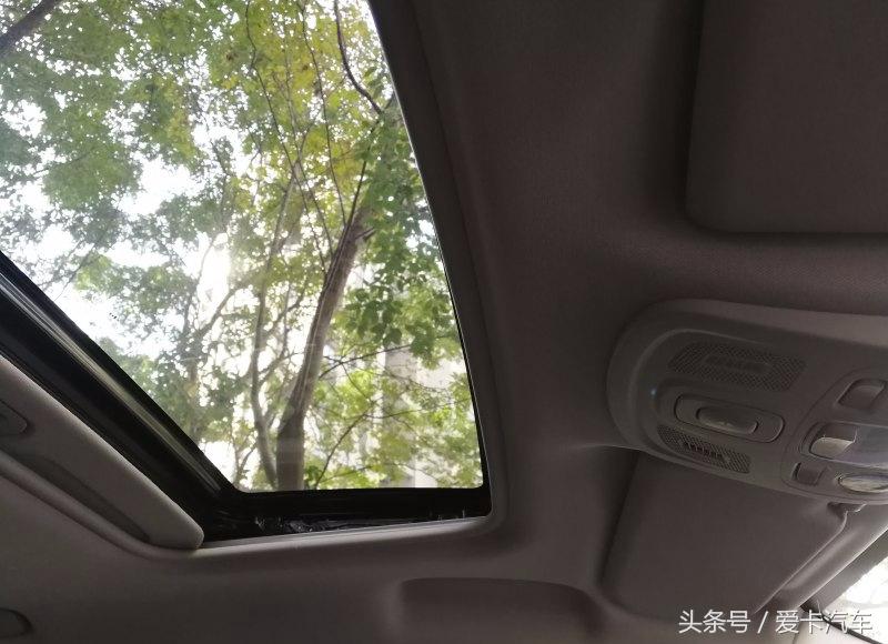 提了一辆新车去庆祝,c4世嘉新车