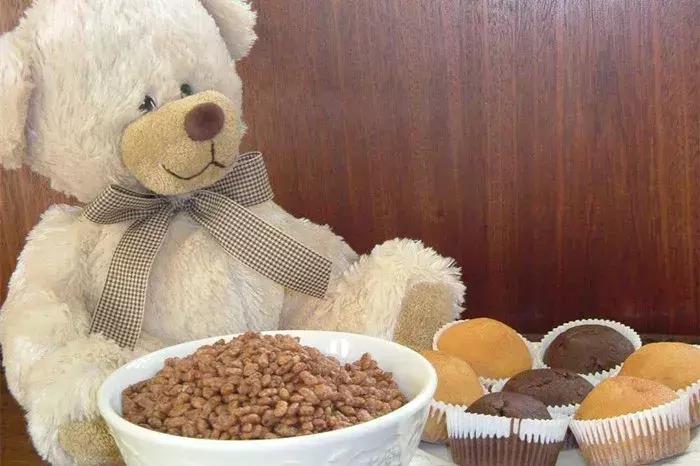 泰迪挑食严重不吃狗粮咋办,泰迪挑食除了喂狗粮还可以喂什么