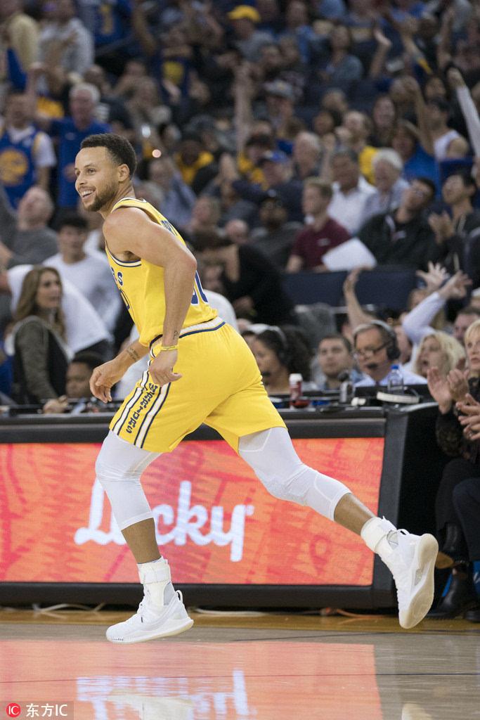 25日NBA球鞋上脚一览：库里51分之夜战靴竟是它