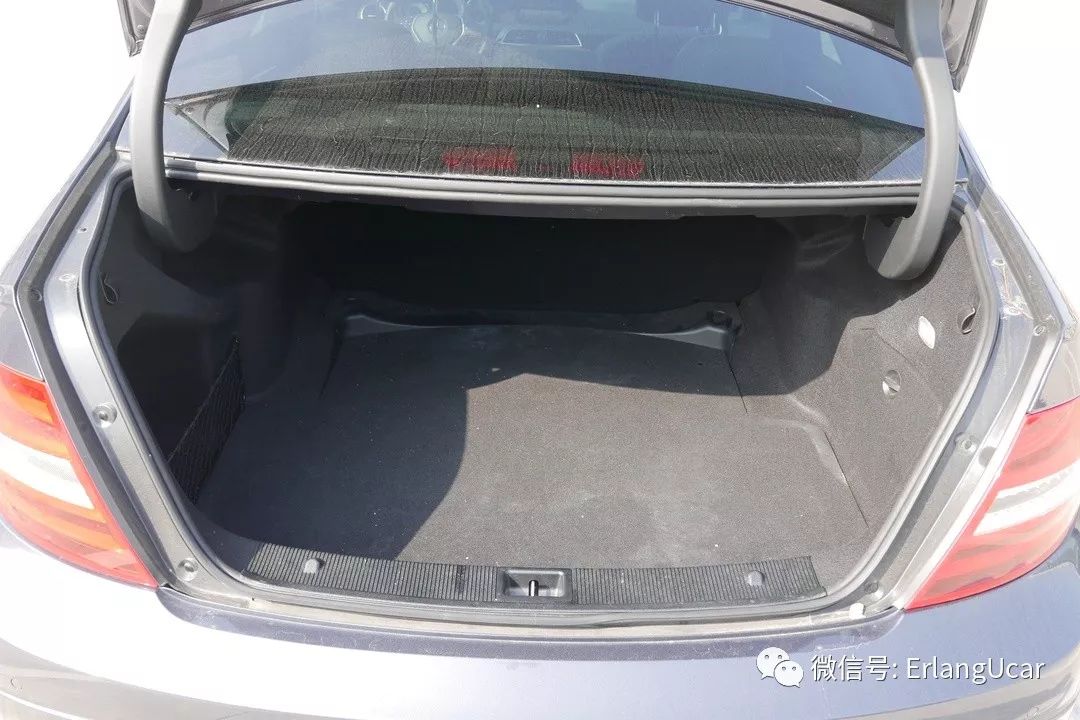 w204奔驰c300coupe,奔驰w204c200旅行版