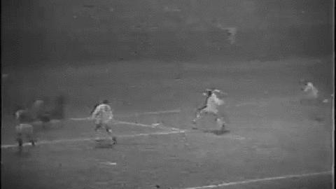 玻尔：丹麦国脚踢进奥运会斩获银牌，跨界当数学家还是菲尔兹主席