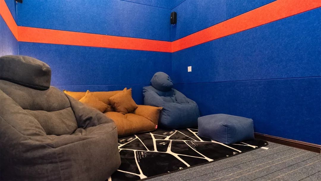 2000+部电影、游戏任意撸!这家影院堪称反套路约会NO.1圣地!