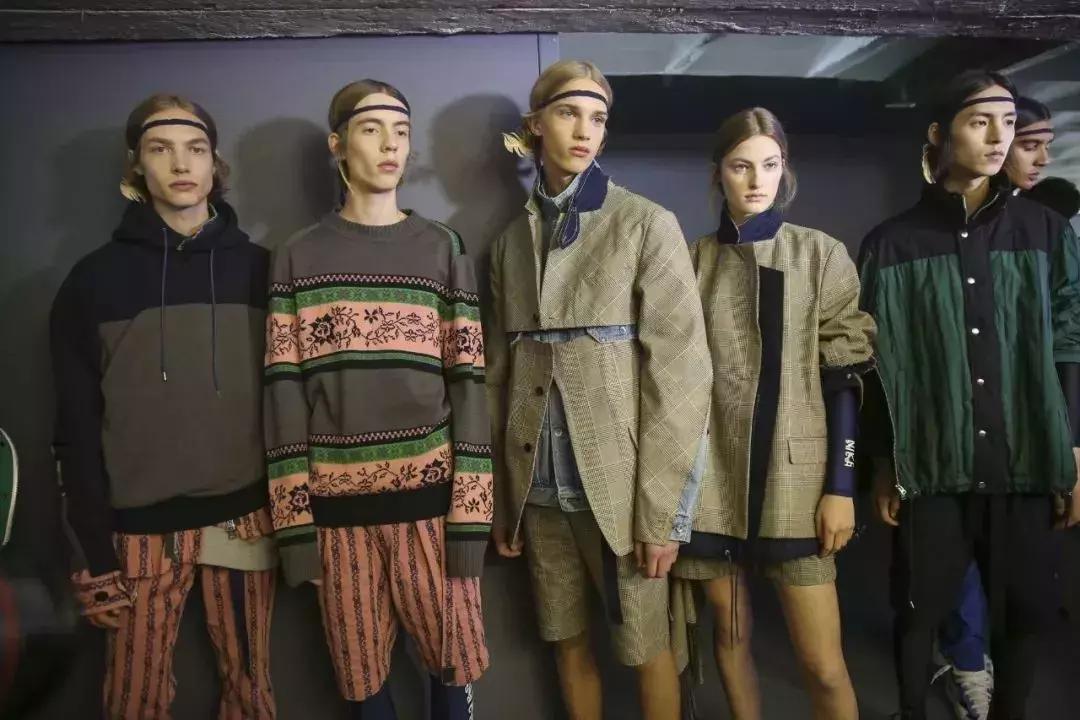 既可以混迹街头也可以穿正装,既能上班又能出去玩的穿搭