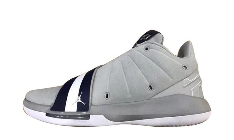 郭艾伦超级后卫运球,一颗冉冉升起的新星郭艾伦