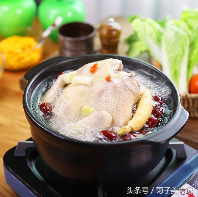 鲜人参汤补气血做法,鲜人参炖鸡汤的正确做法和功效