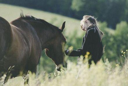 婚后老公不上交工资卡各花各的,老公一直不愿上交工资卡