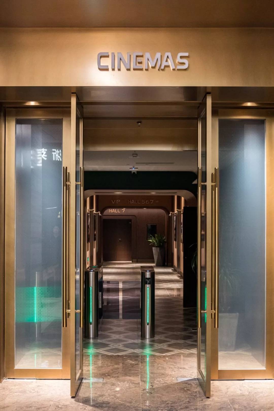 喝完这杯“电影同款”，你就是主角！