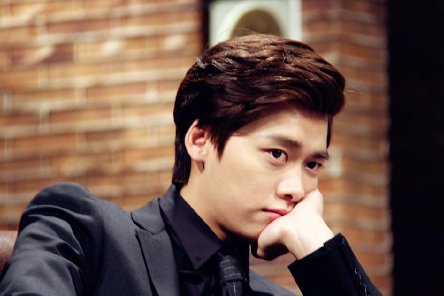 王俊凯易烊千玺王源赵丽颖李易峰,赵丽颖李易峰王俊凯吴磊