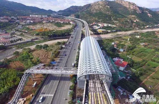 老外游崂山,坐青岛11号线去崂山