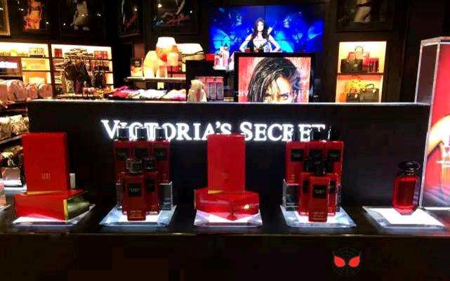 维多利亚的秘密走秀视频,维多利亚的秘密透明薄款近期