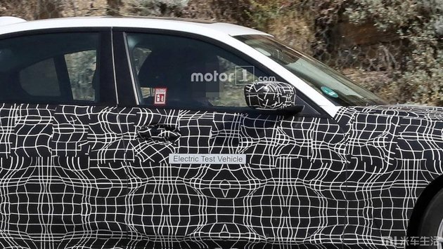 新款宝马3系对比同级别车型,目前新款宝马3系值得买吗