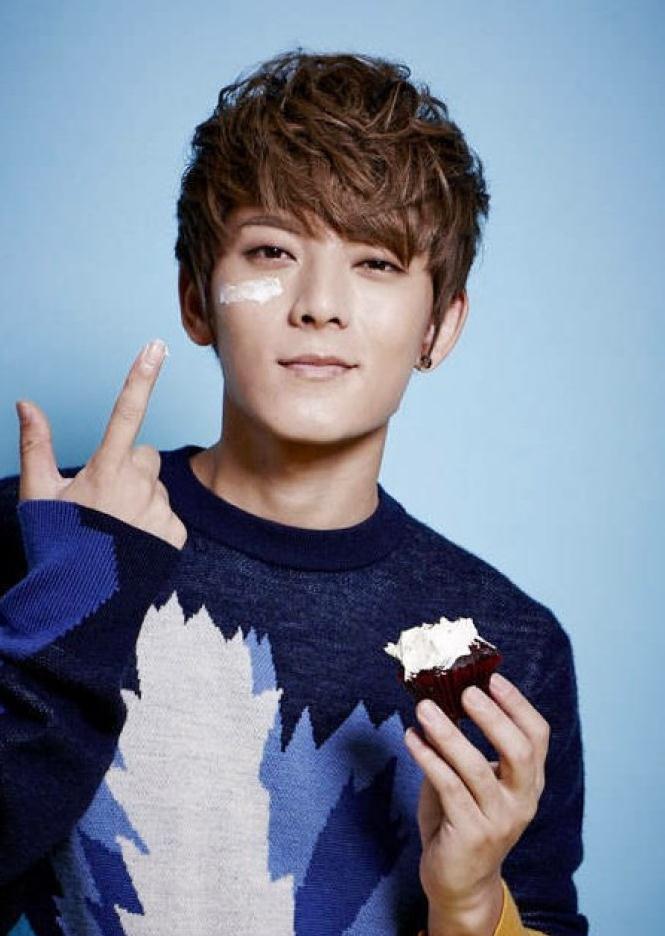 拥有丹凤眼的5位男星，韩国有李准基，天朝有邓伦