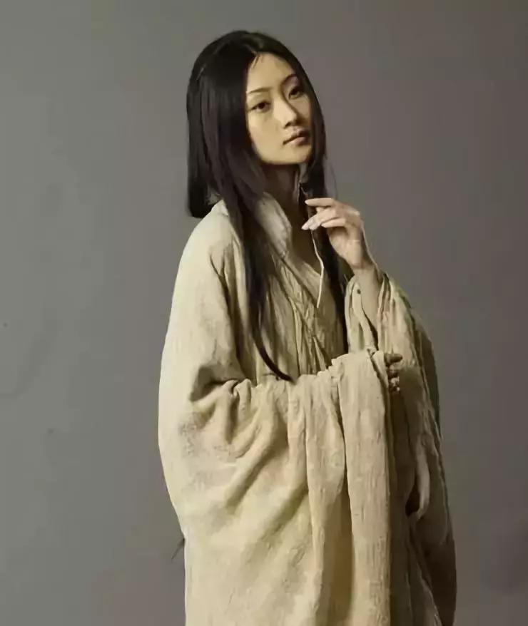 不必硬拗，林鹏“演妈妈”比朋友圈里的刷屏宝妈更入戏